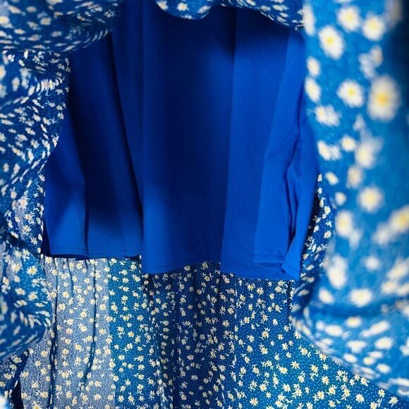 ExLura Blue Daisy Smocked Top and MIDI Skirt Set Flowers Off Shoulder Square NWT - Picture 4 of 16